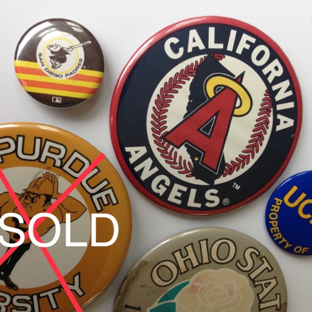 4 Vintage 80’s College & Sports Team Pins